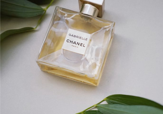 perfume gabrielle chanel colour gold